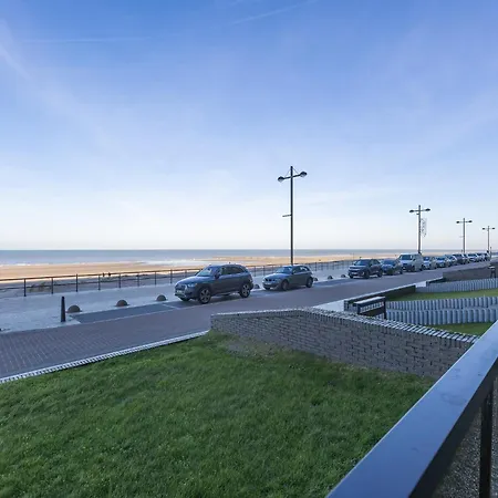 Attractive With A Sea-view Lejlighed